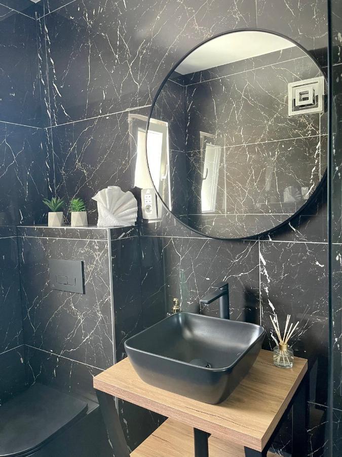 Elite Rooms Split - Free Parking Bagian luar foto