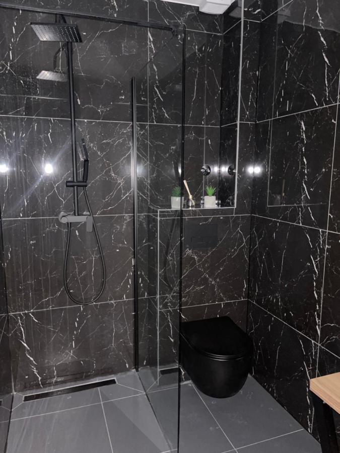 Elite Rooms Split - Free Parking Bagian luar foto